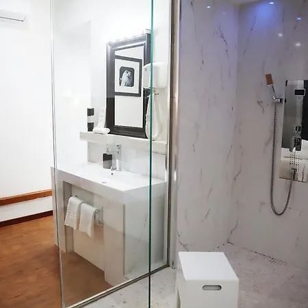 Hotel Alba Boutique 4*